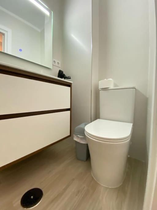 Apartamento Vista Al Mar Кампоамор Екстериор снимка