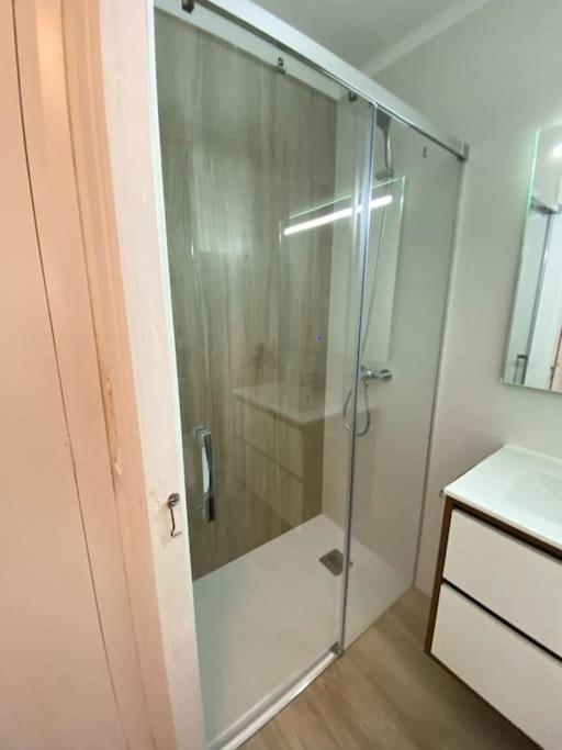 Apartamento Vista Al Mar Кампоамор Екстериор снимка